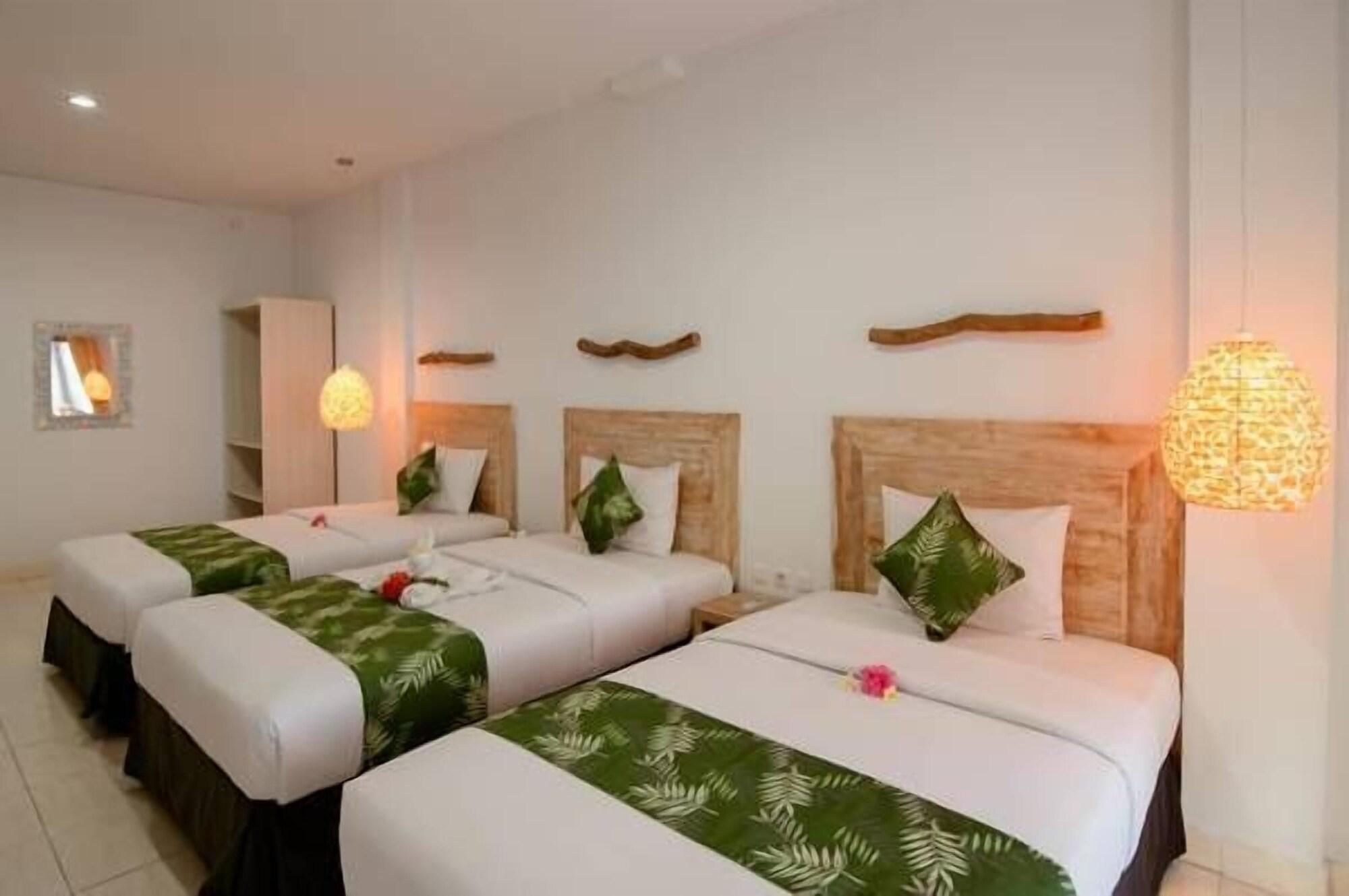 Beji Bay Resort Padangbai  Exterior photo