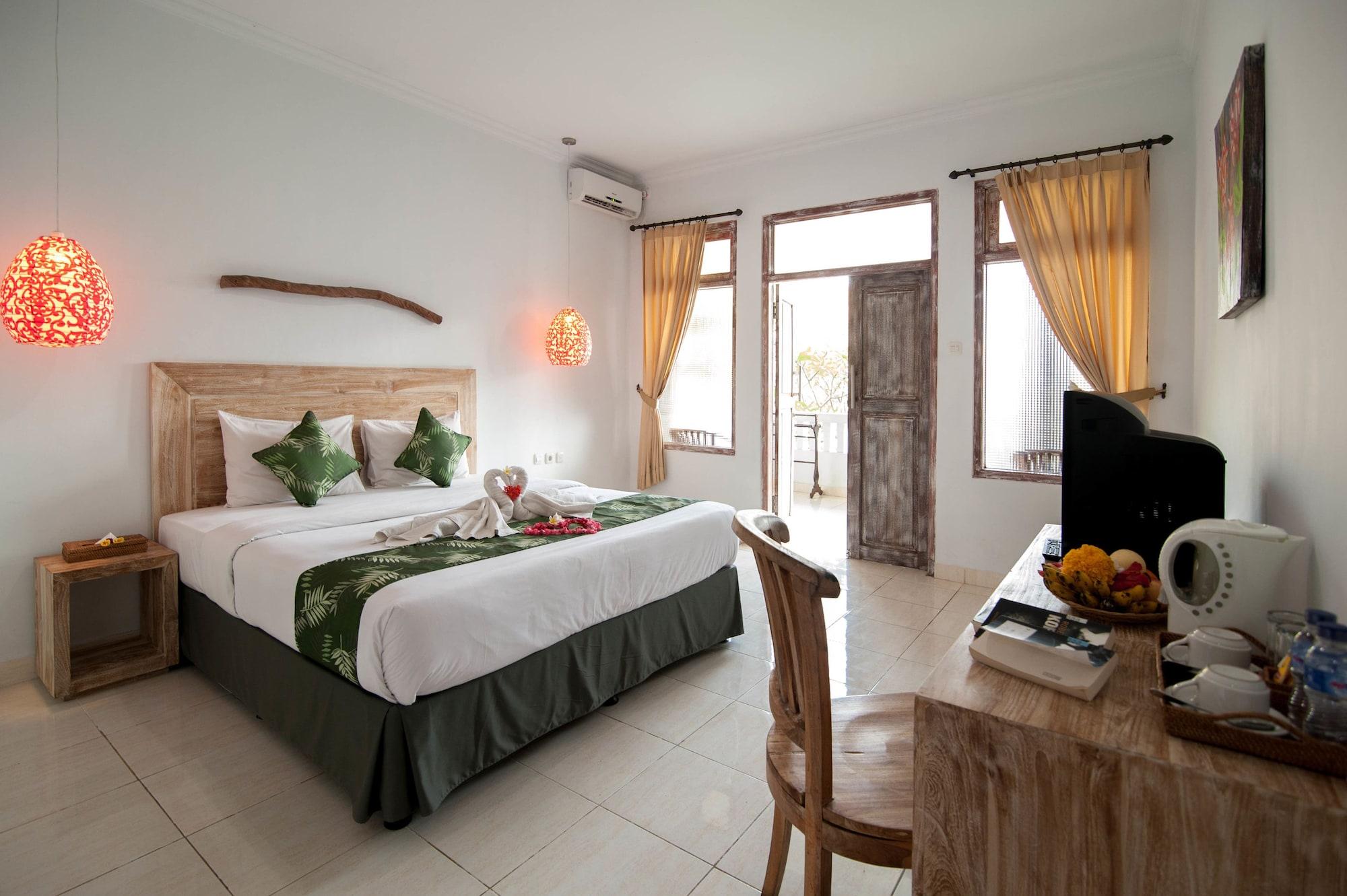 Beji Bay Resort Padangbai  Exterior photo
